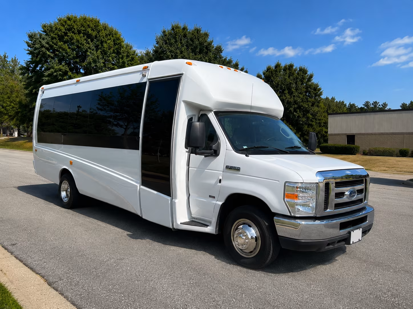 bus type and group size how they affect yuma bus rental rates