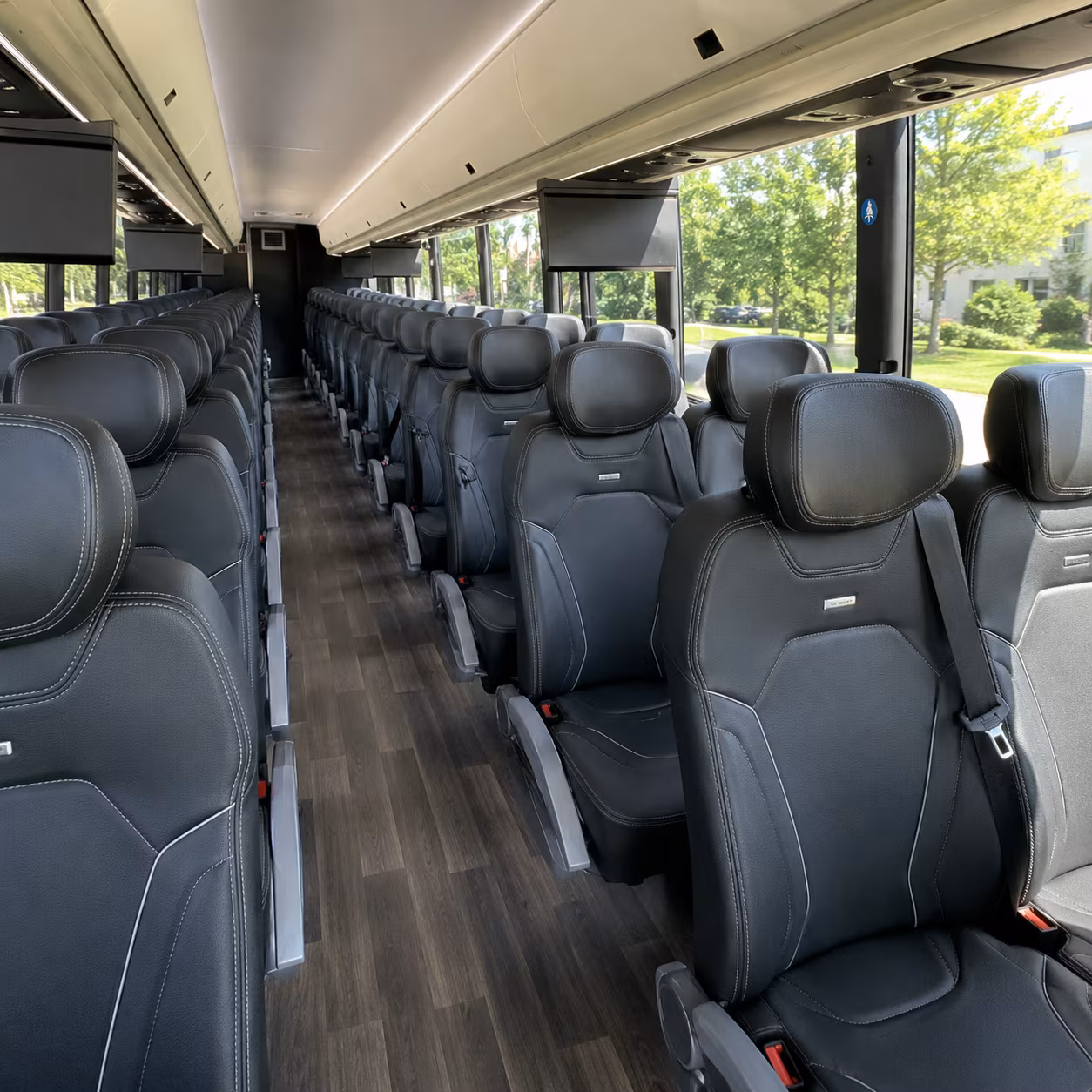 charter buses for group vineyard tours and wine festival transportation in yuma