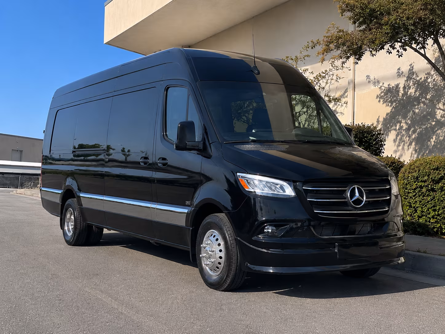 easily book transportation for your next corporate event 3