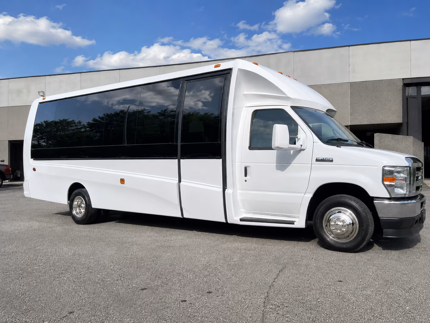 easily book transportation for your next prom 1
