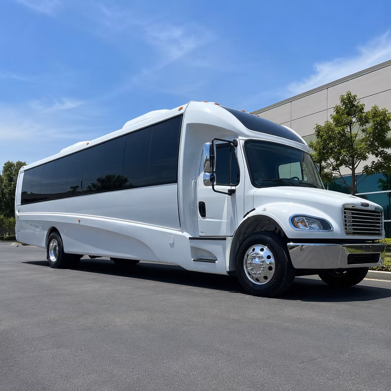 yuma 35 passenger minibus
